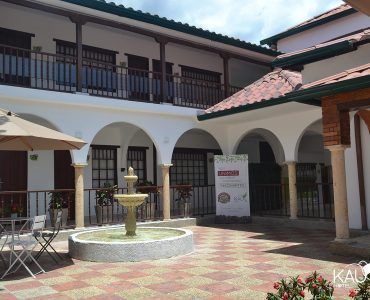 terraza-cafe-kau-hotel kau hotel zonas comunes